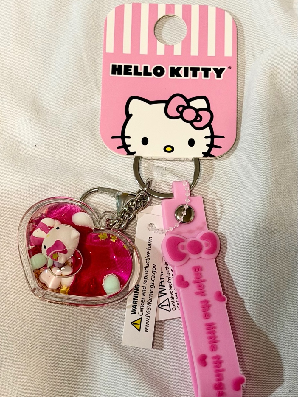 Hello Kitty Pink Heart Charm Keychain with Bow Tag - Picture 1 of 1